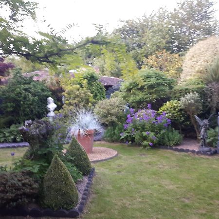 Ever Wanted To Go Off Grid Then This Is For You Sutton Coldfield Exterior photo